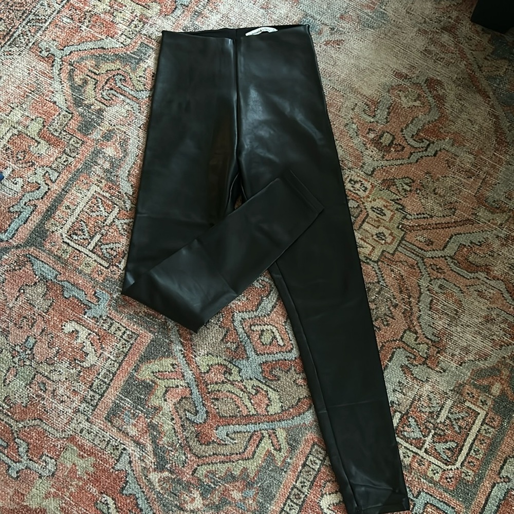 Abercrombie faux leather pull on leggings size xs